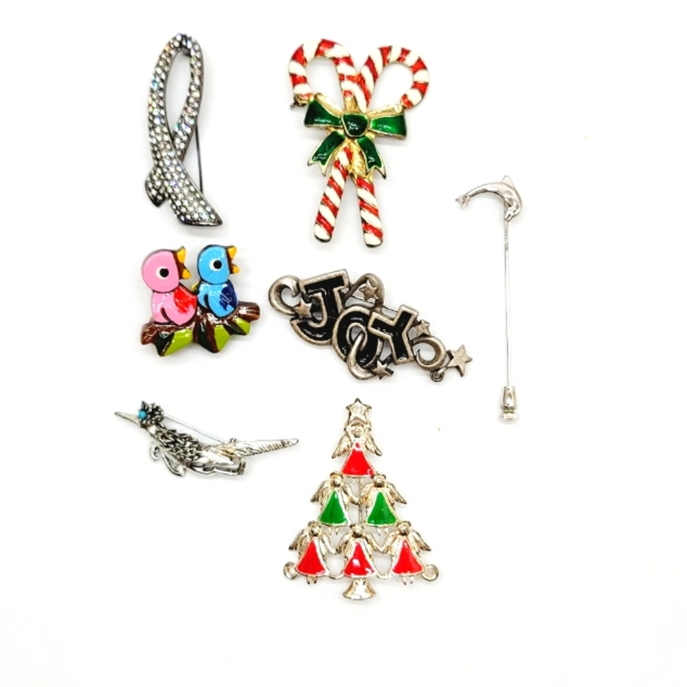 SOLD. 7 Pin Brooches. Vintage Estate Jewelry Lot.